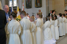 Feier der 1. Heiligen Kommunion in Sankt Crescentius (Foto: Karl-Franz Thiede)